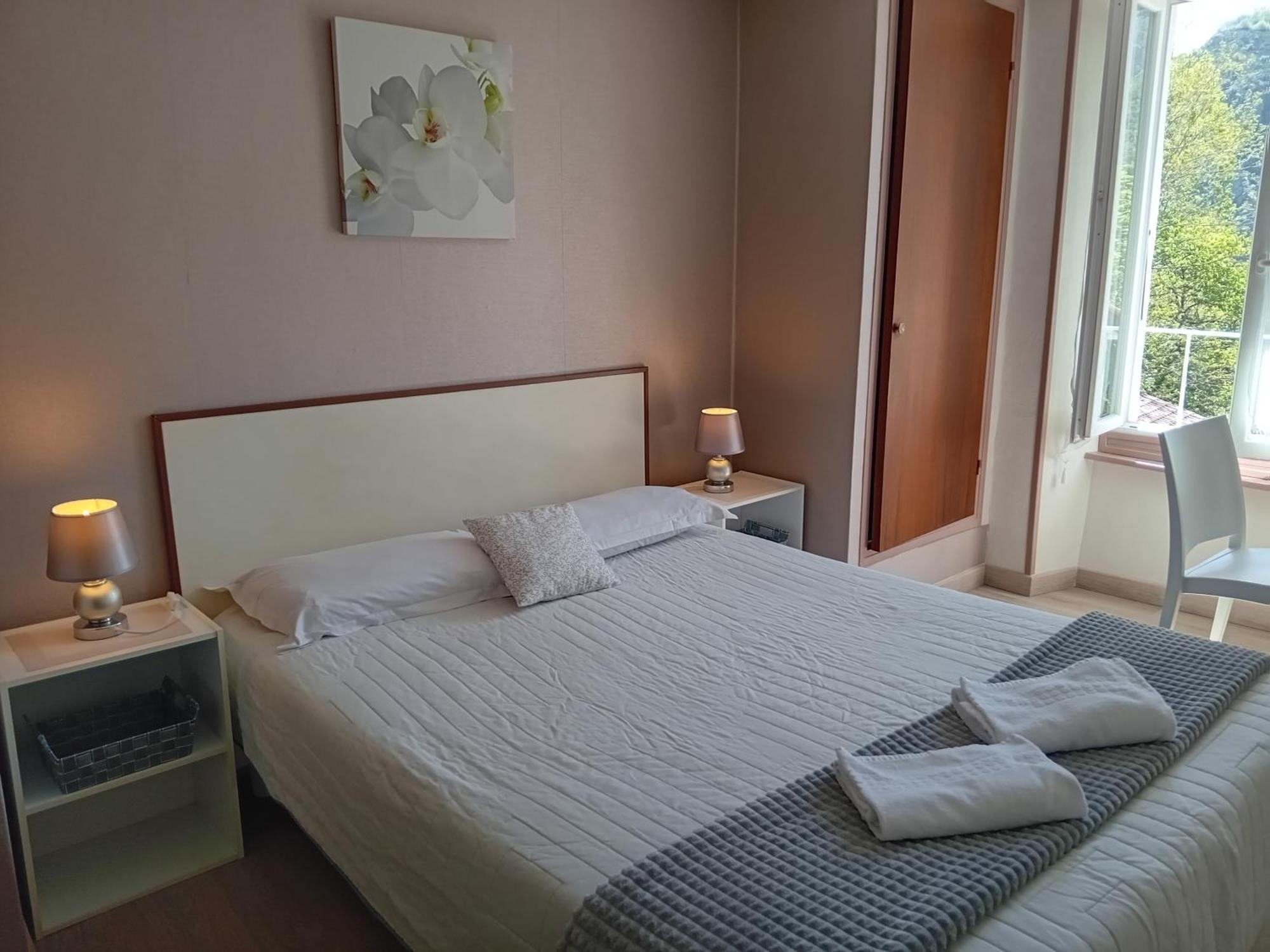Hotel La Gravenne Thueyts Bilik gambar