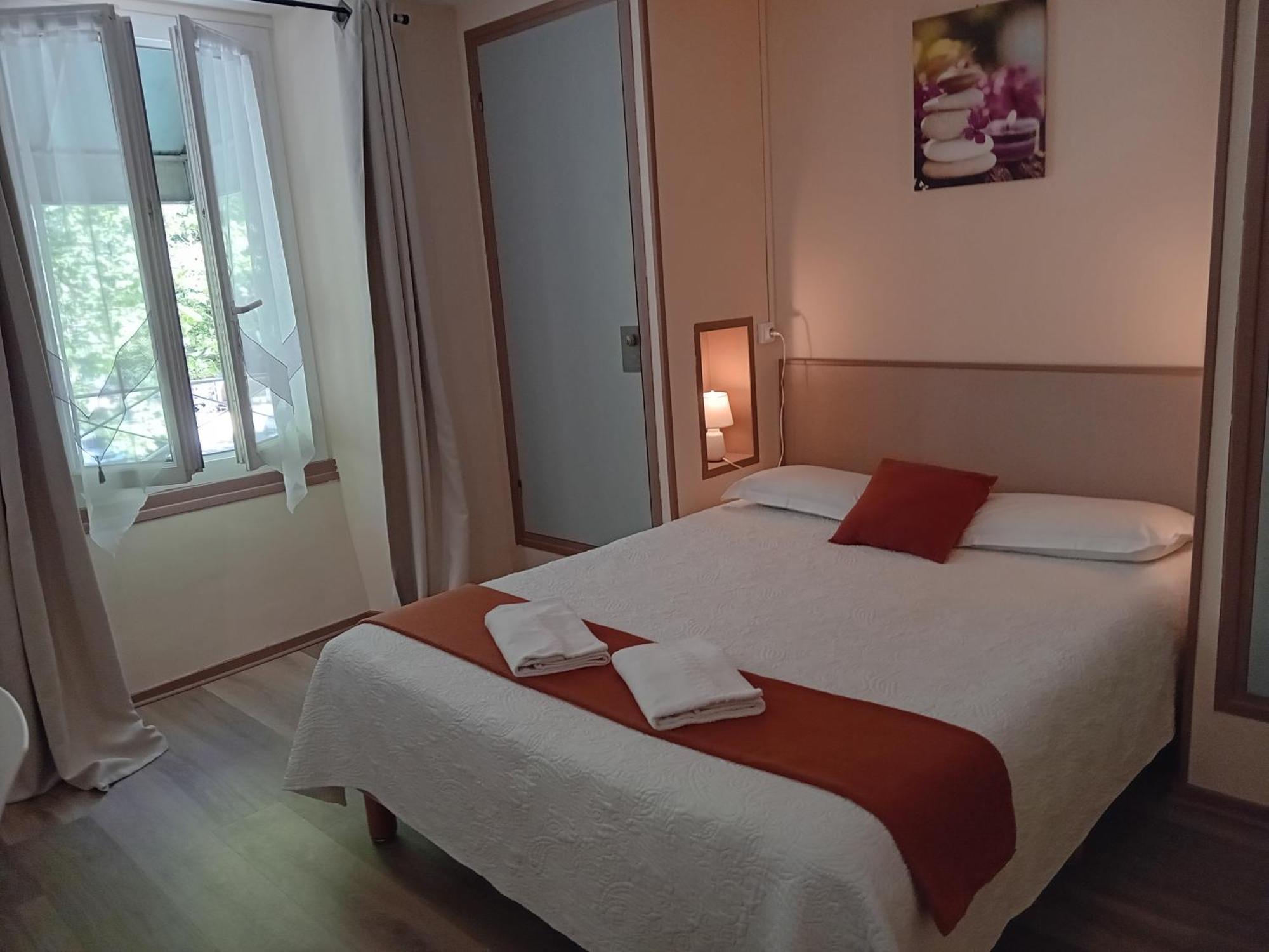 Hotel La Gravenne Thueyts Bilik gambar